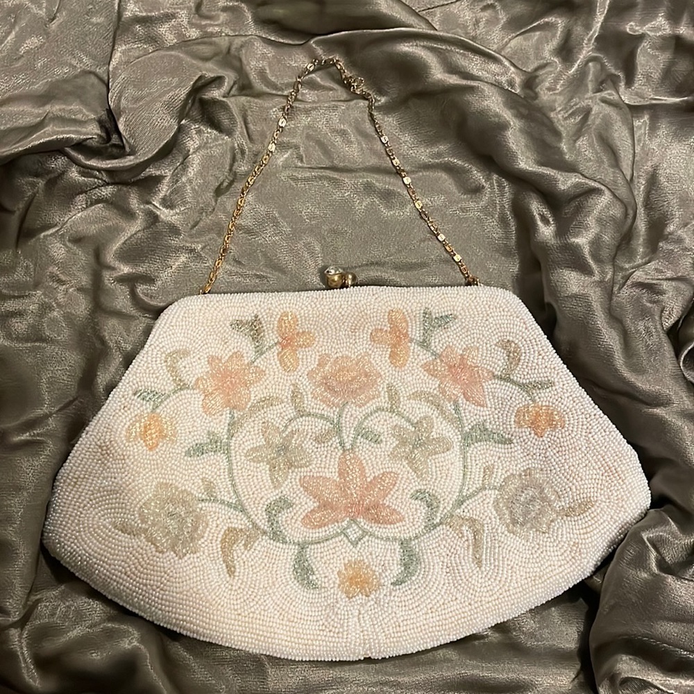 Vintage dreamy white/ivory beaded purse with pink florals, gold chain